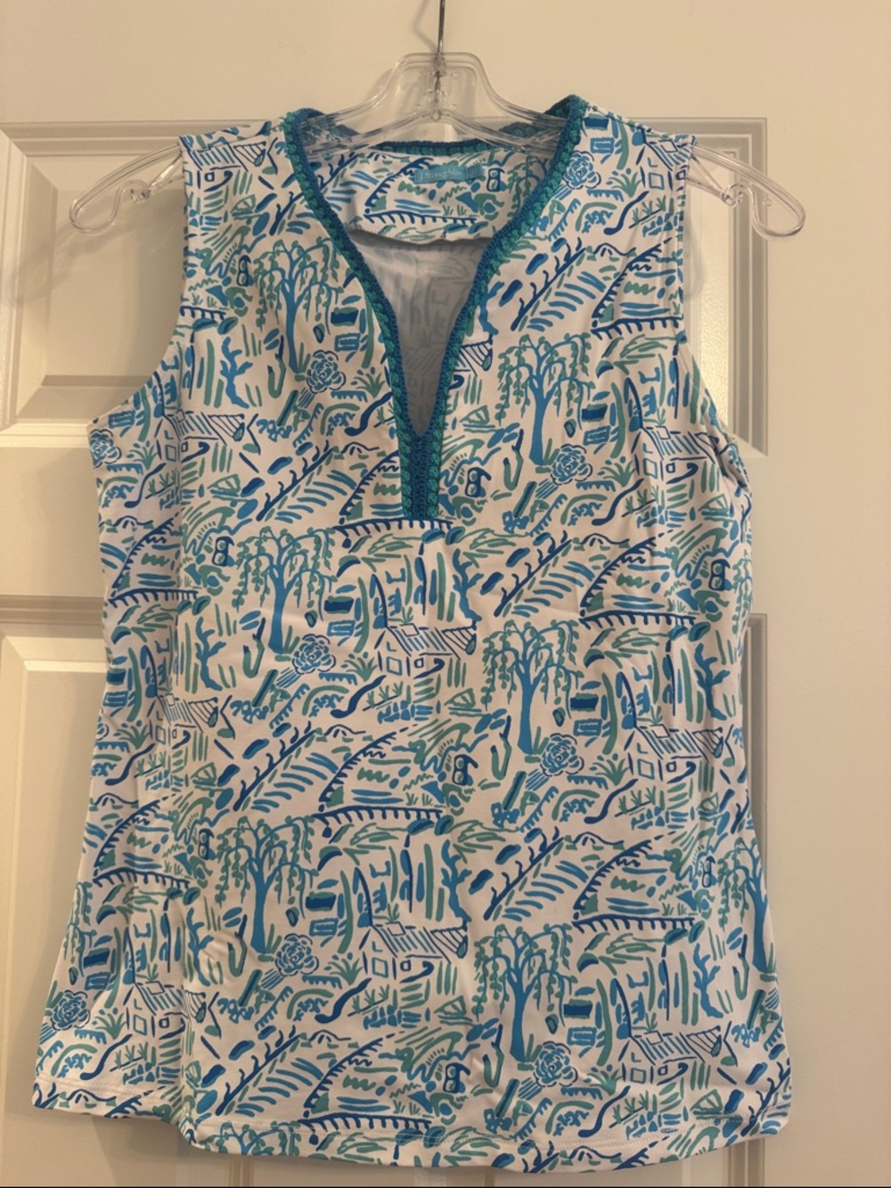 J McLaughlin Sleeveless Blue & Teal Printed V-Neck Women's Top